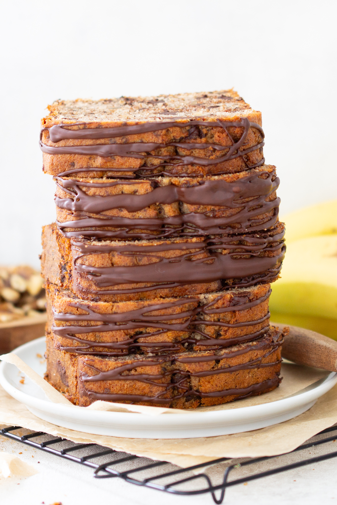 Stapel von 5 Stücken des Bananenkuchens aka Bananenbrots